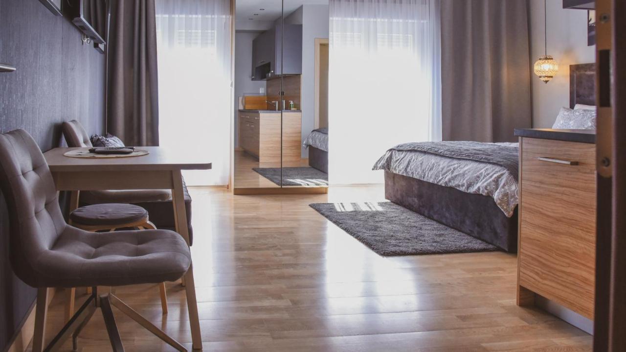 Apartmani Kameno Sidro Bilice Exterior foto